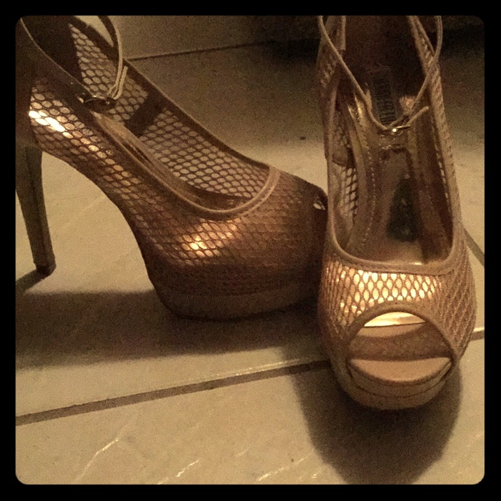 Jennifer Lopez heels NEW NEVER WORN